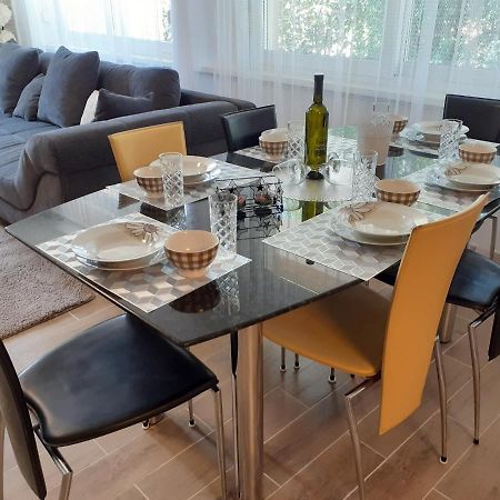 Apartment Hana With A Private Pool Malinska Ngoại thất bức ảnh