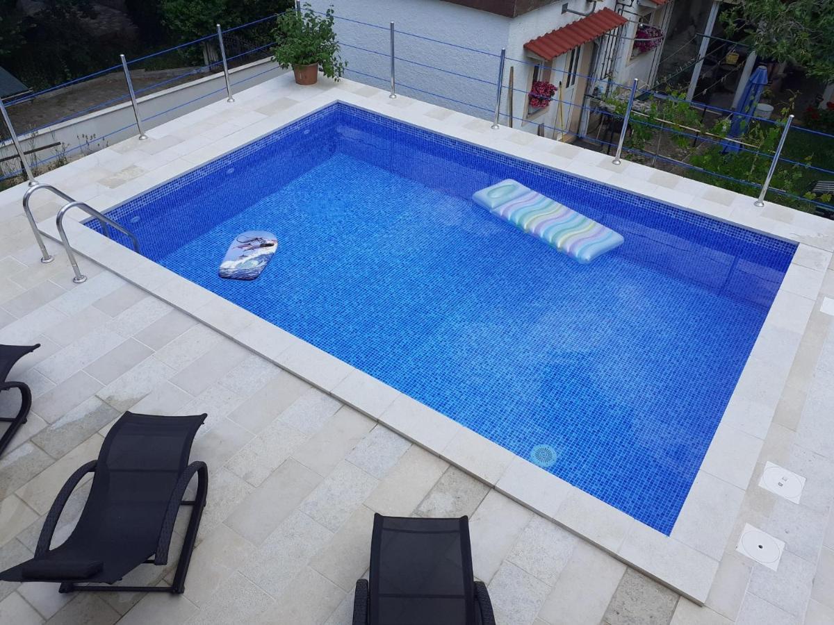 Apartment Hana With A Private Pool Malinska Ngoại thất bức ảnh