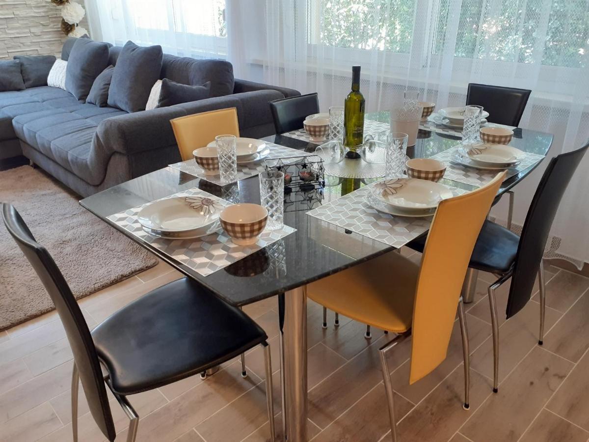 Apartment Hana With A Private Pool Malinska Ngoại thất bức ảnh