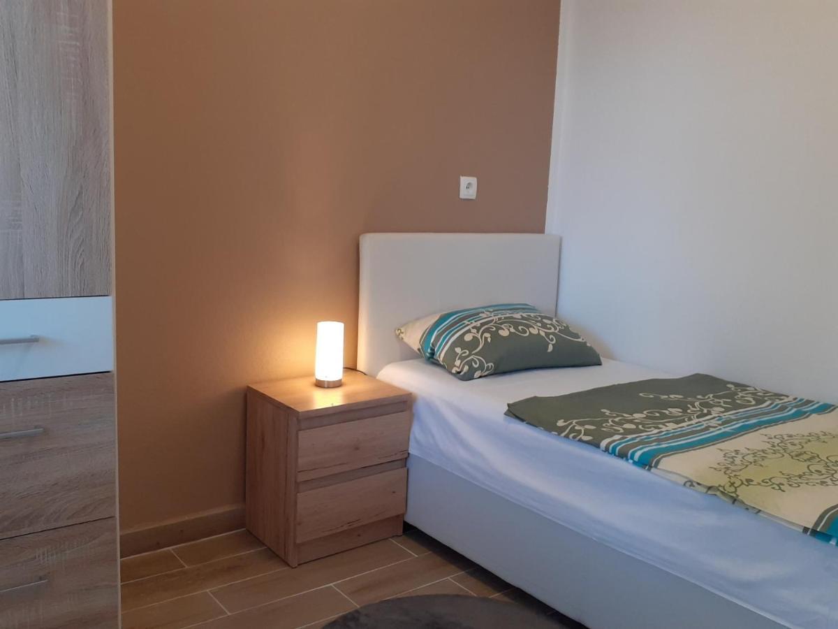 Apartment Hana With A Private Pool Malinska Ngoại thất bức ảnh